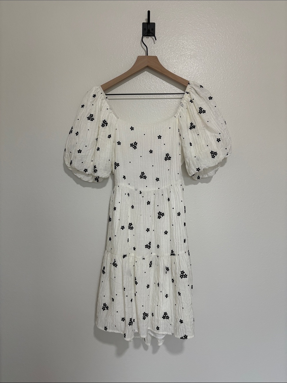 THML Embroidered Floral Puff Sleeve Square Neck Tiered Mini Dress White XS